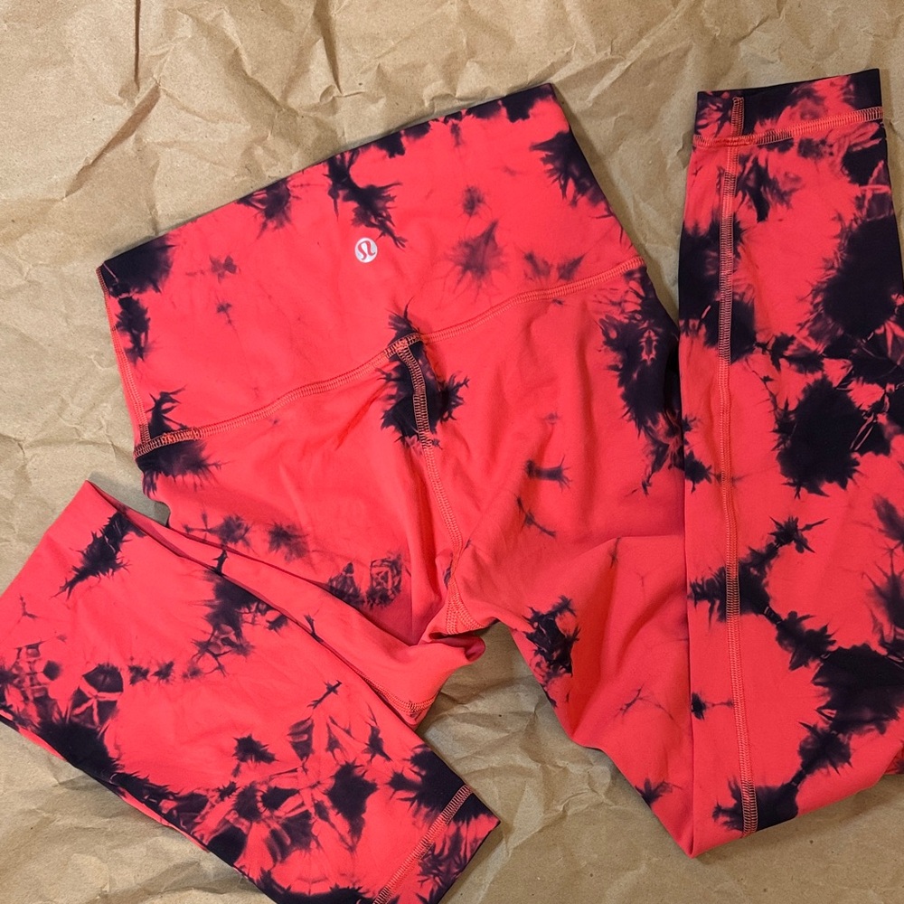 lululemon athletica Red with Black Tie-Dye Leggings sz 4